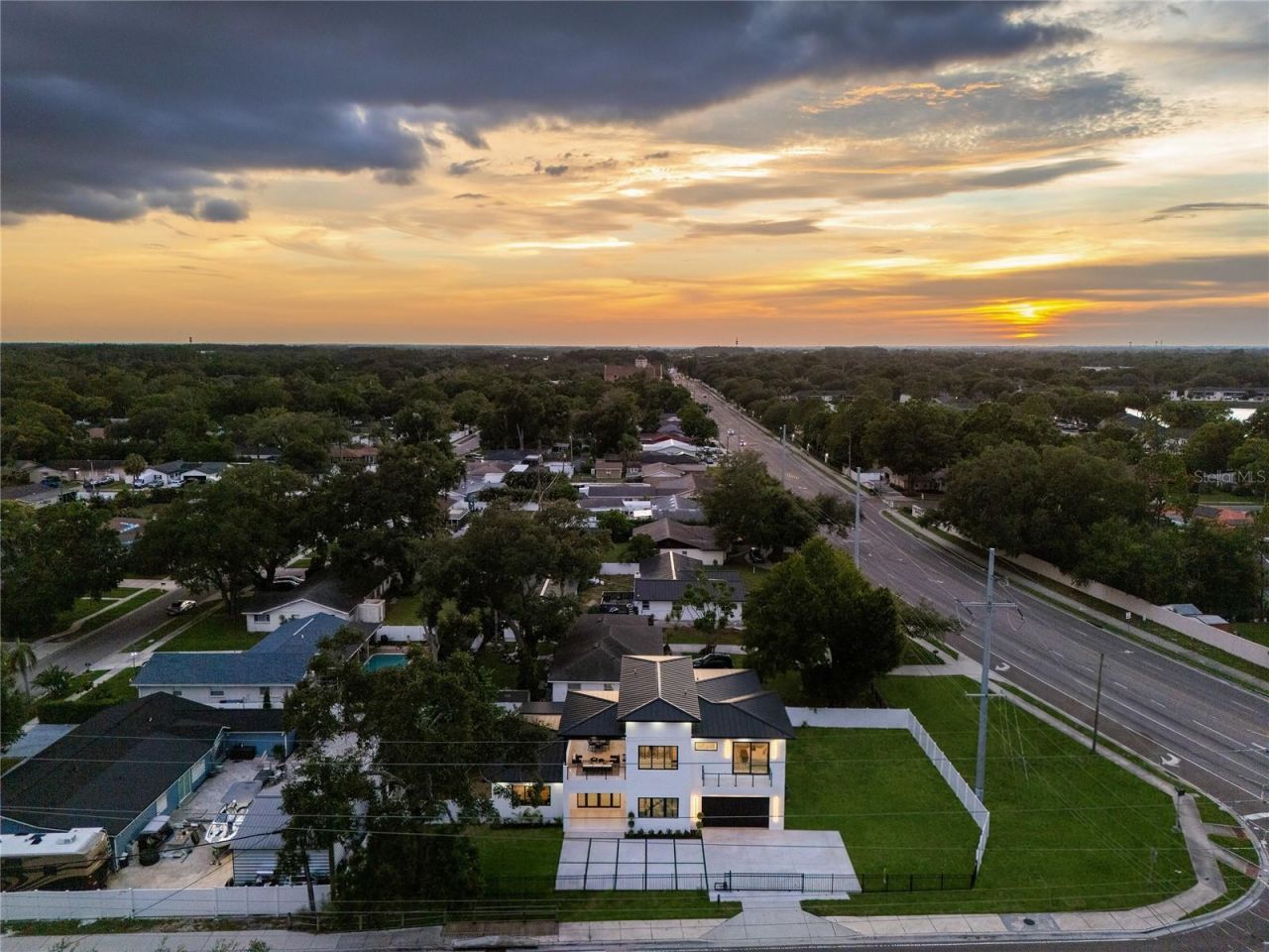 12870 N Armenia Avenue, Tampa, FL 33612 Photo