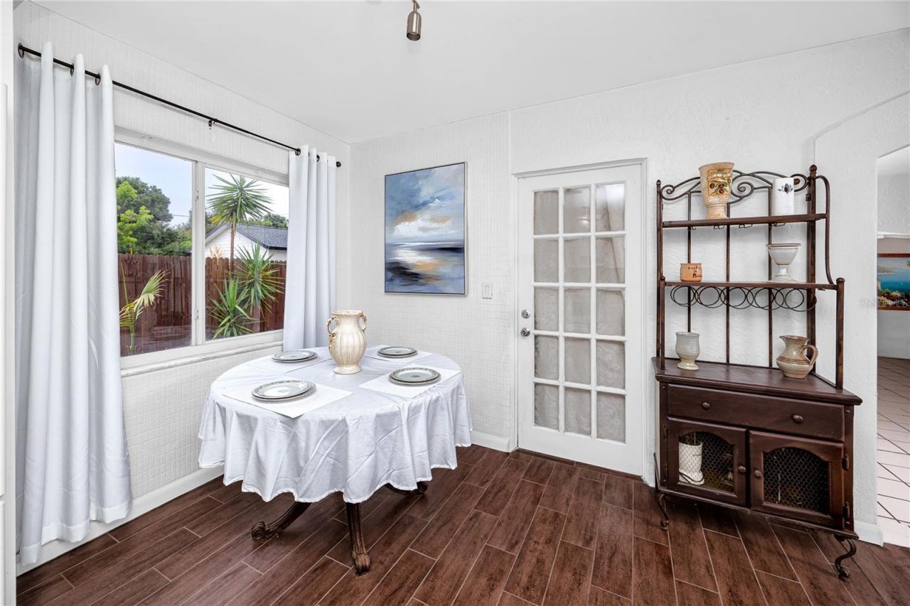 755 43rd Street N, Saint Petersburg, FL 33713 Photo