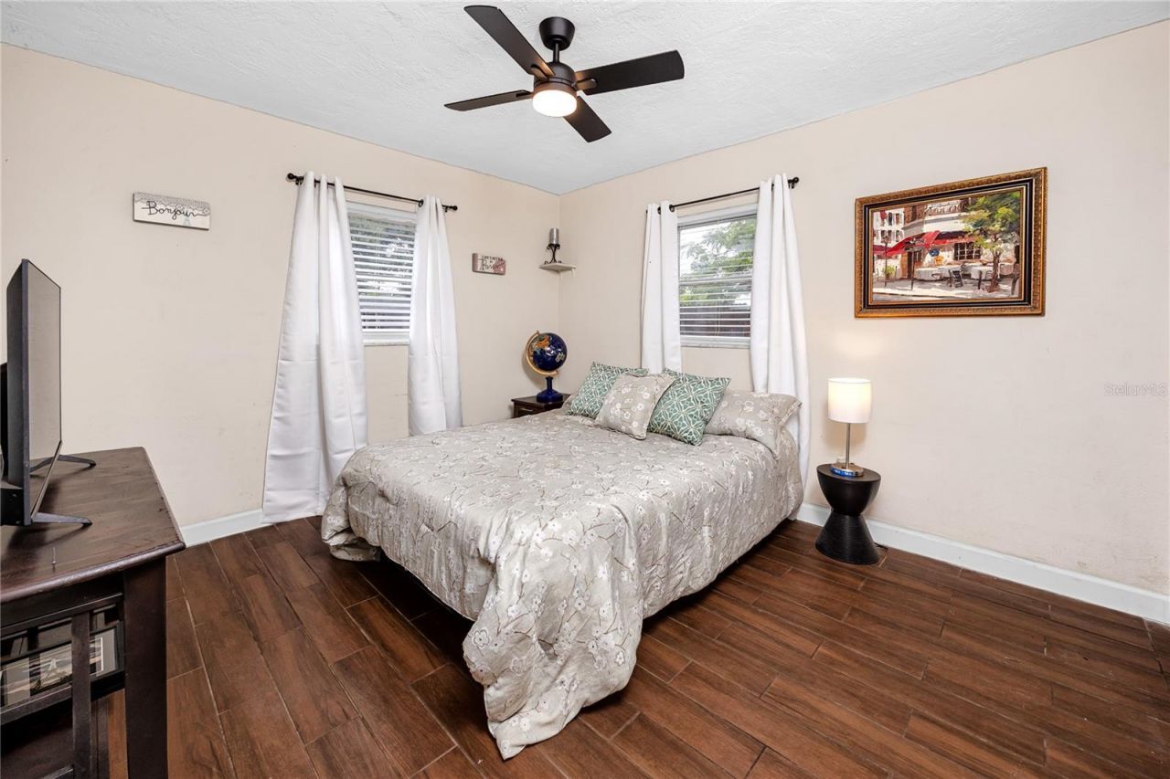 755 43rd Street N, Saint Petersburg, FL 33713 Photo