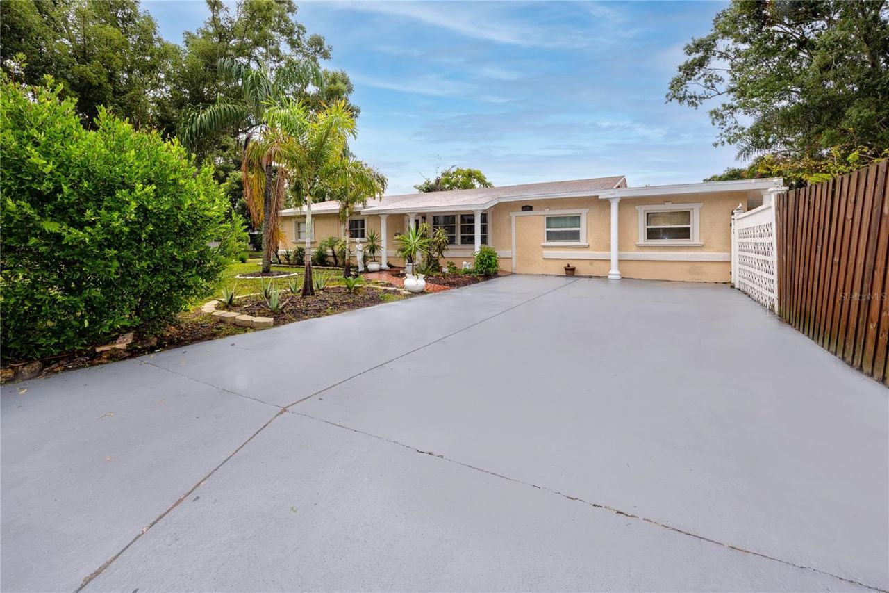 755 43rd Street N, Saint Petersburg, FL 33713 Photo