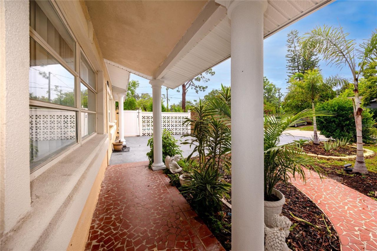 755 43rd Street N, Saint Petersburg, FL 33713 Photo