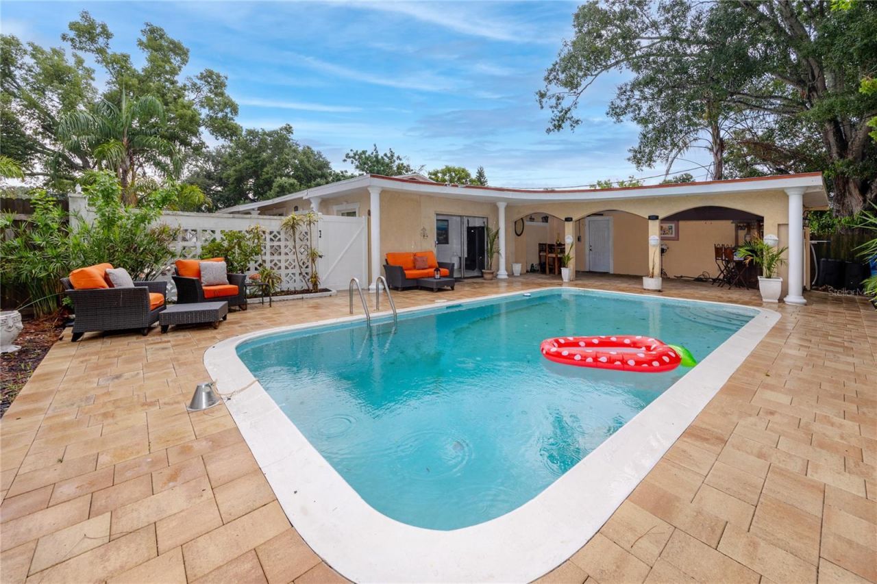 755 43rd Street N, Saint Petersburg, FL 33713 Photo