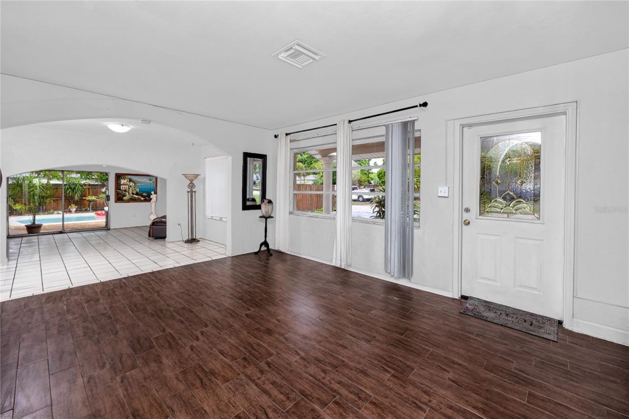 755 43rd Street N, Saint Petersburg, FL 33713 Photo