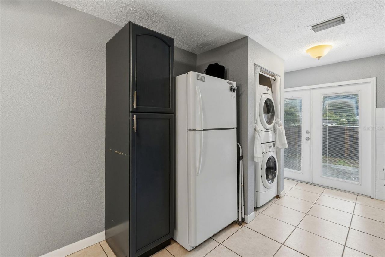 1171 Highland Court N, Saint Petersburg, FL 33701 Photo