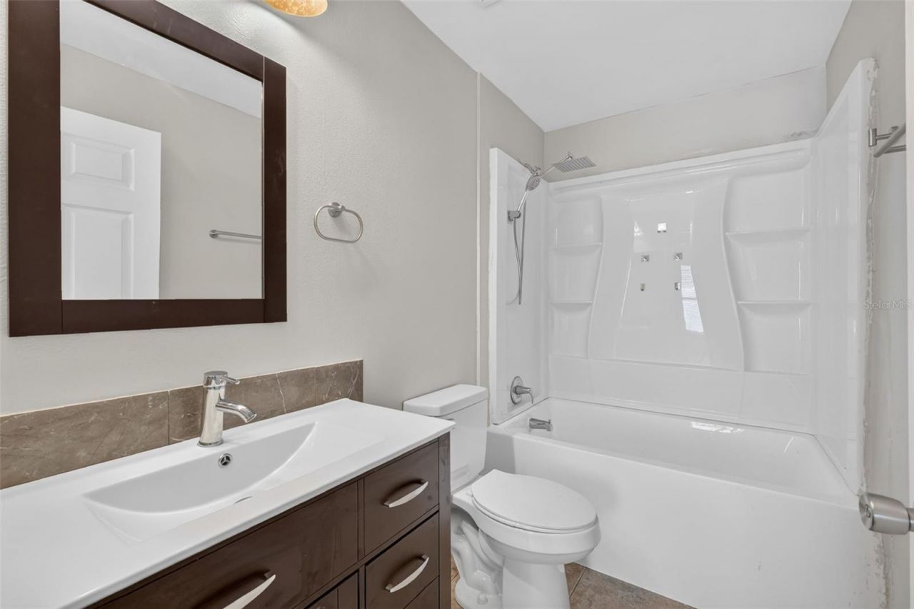 2225 Sandridge Circle, Eustis, FL 32726 Photo