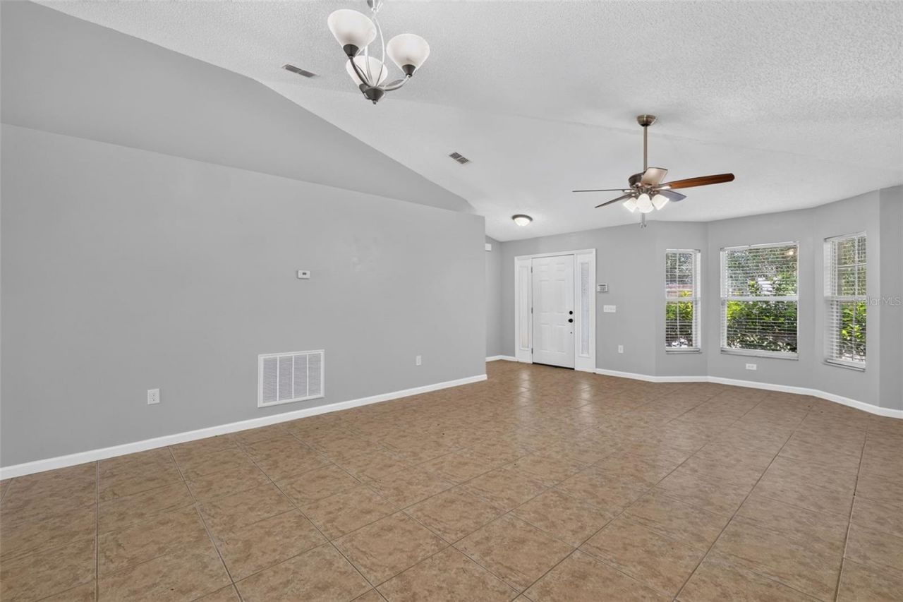 2225 Sandridge Circle, Eustis, FL 32726 Photo