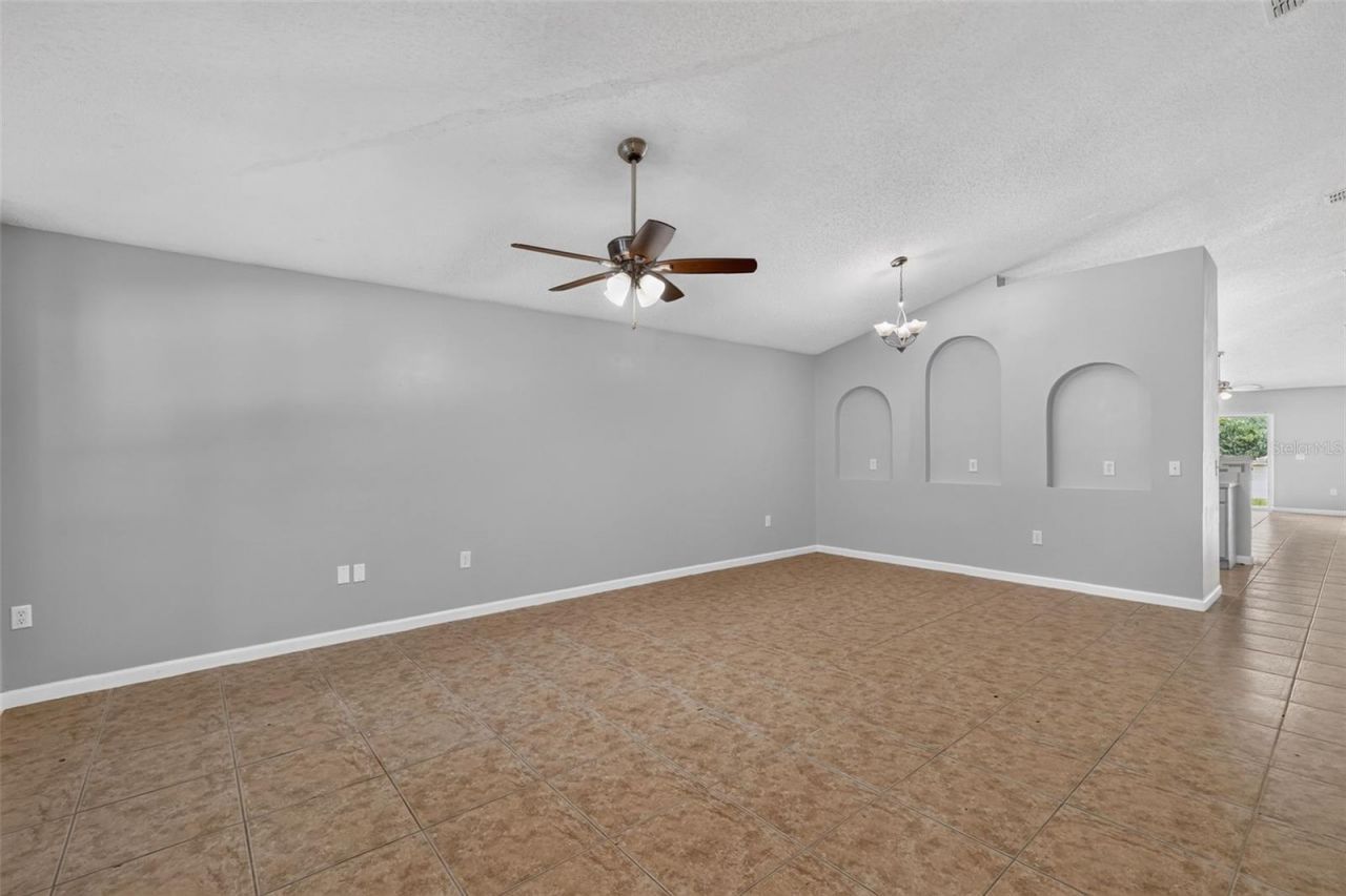 2225 Sandridge Circle, Eustis, FL 32726 Photo