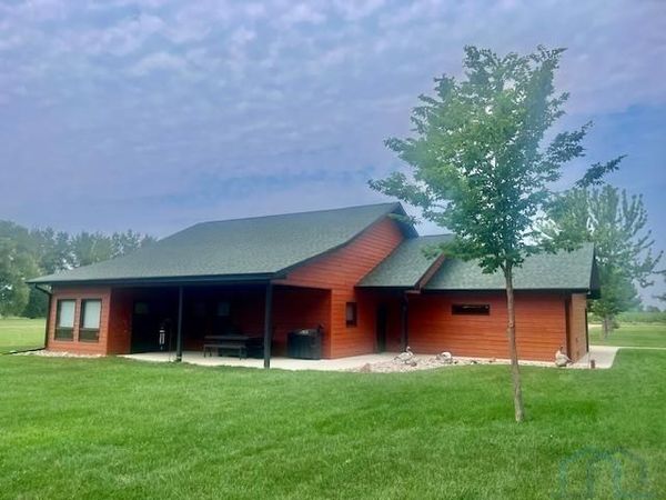 46603 Missouri St, Burbank, SD 57069