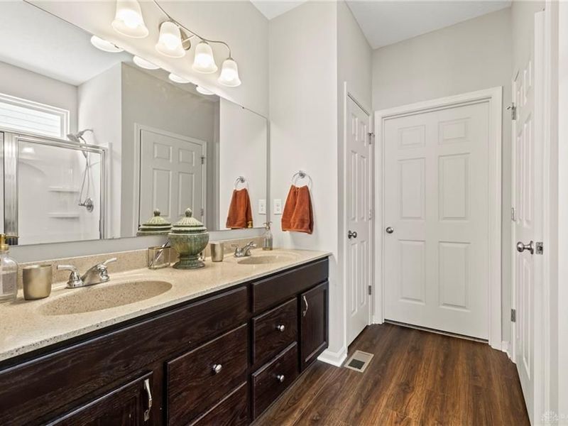 2160 Prestwick Bend, Miamisburg, OH 45342 Photo 30