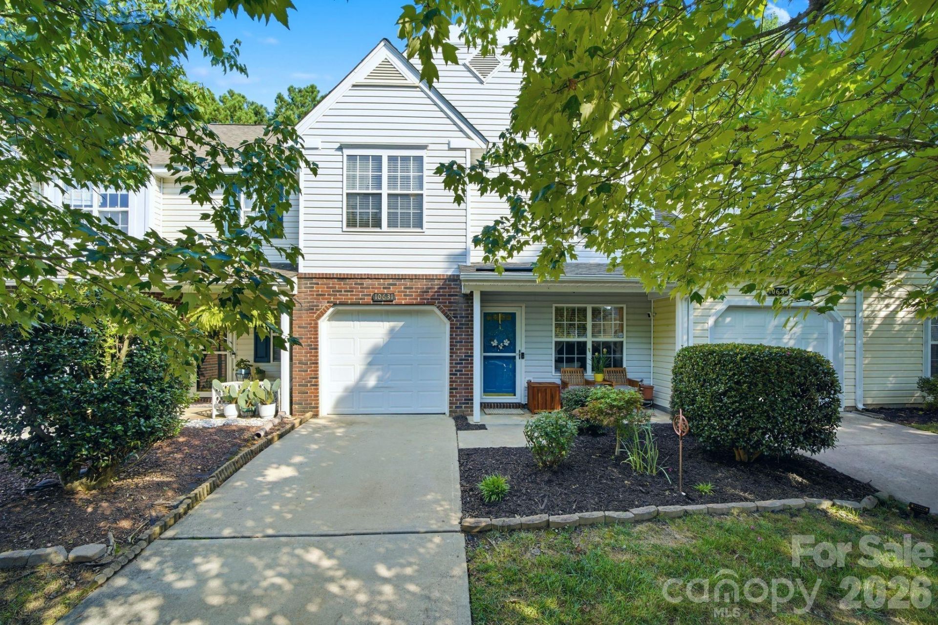 10631 Sleigh Bell Lane, Charlotte, NC 28216 Main Photo