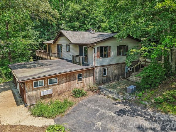 3 Frontier Court, Asheville, NC 28805