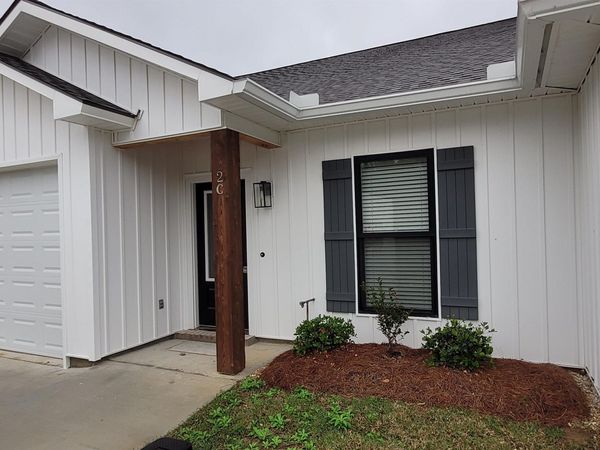8739 Lockhart Dr, Unit #2C, Denham Springs, LA 70726