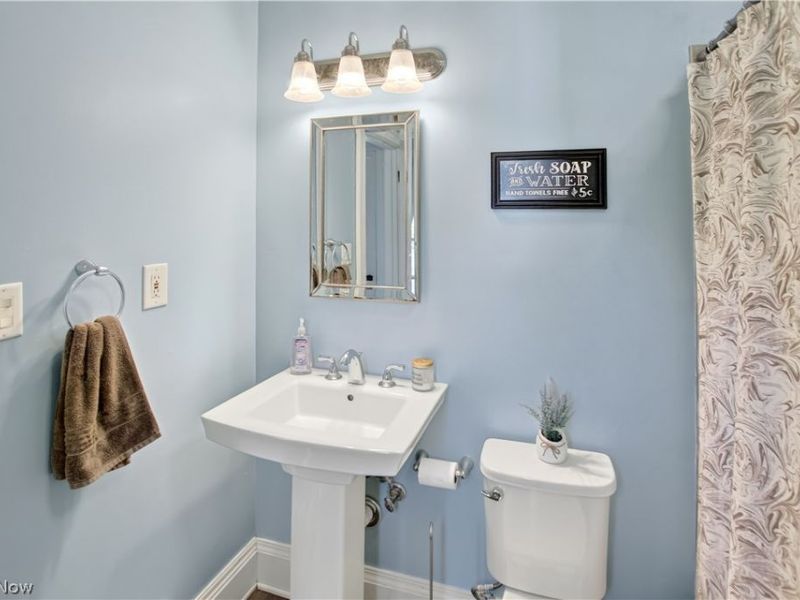 1644 Cordova Avenue , Lakewood, OH 44107 Photo 24