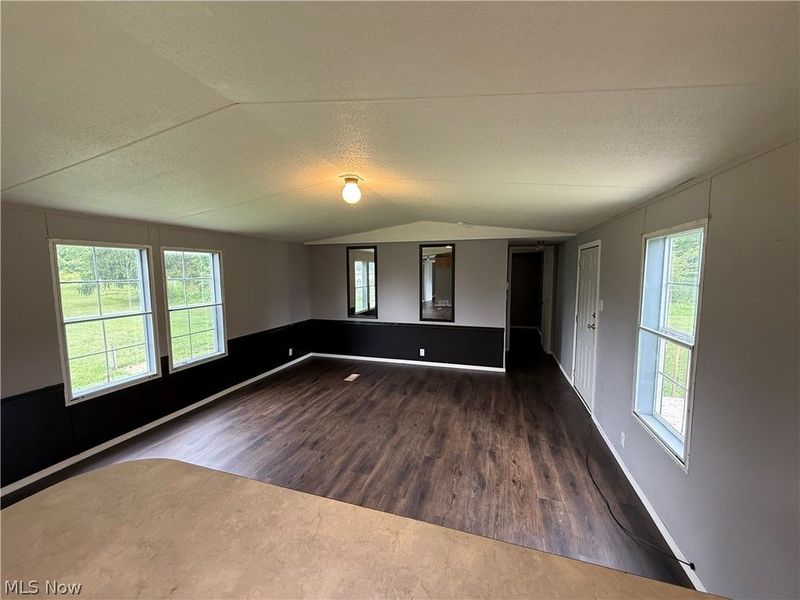 21636 Meadow Drive, West Lafayette, OH 43845 Photo 5