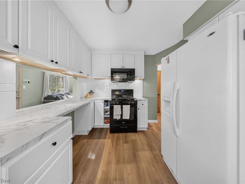 8122 Fernhill Avenue , Parma, OH 44129 Photo 9