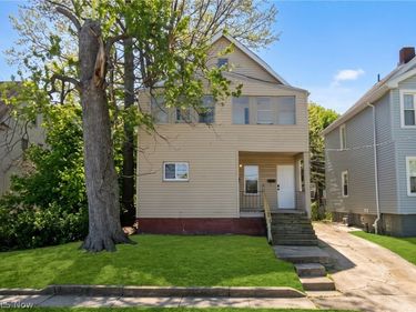 15788 Mandalay Avenue , Cleveland, OH 44110