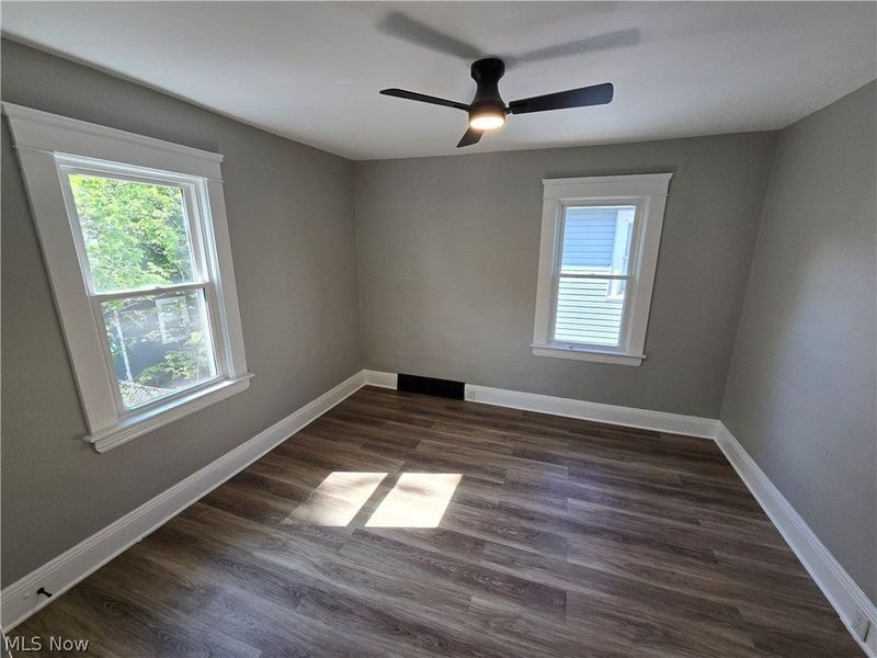 15788 Mandalay Avenue , Cleveland, OH 44110 Photo 11