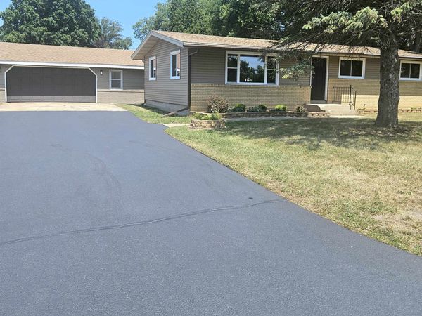421 E Main Street, ROCKTON, IL 61072