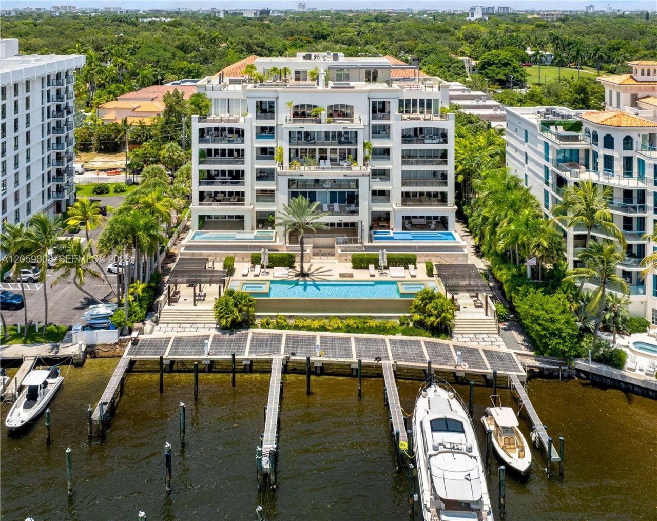 3535 Hiawatha Ave, Unit 504, Miami, FL 33133 Photo