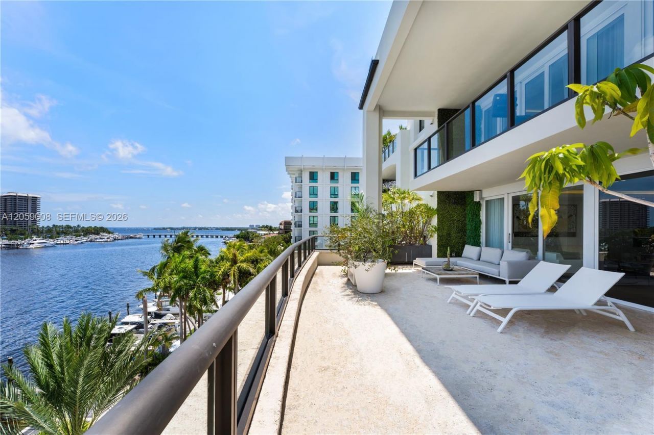 3535 Hiawatha Ave, Unit 504, Miami, FL 33133 Photo