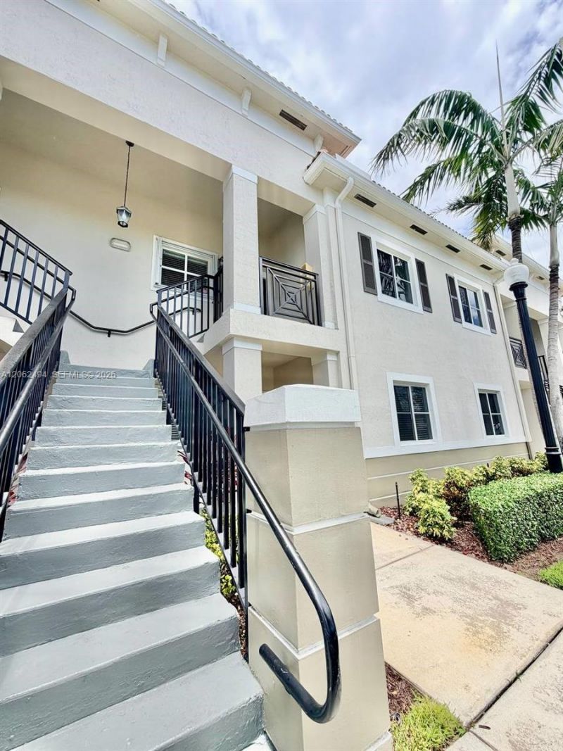 3431 W 80th St, Unit 202, Hialeah, FL 33018 Photo