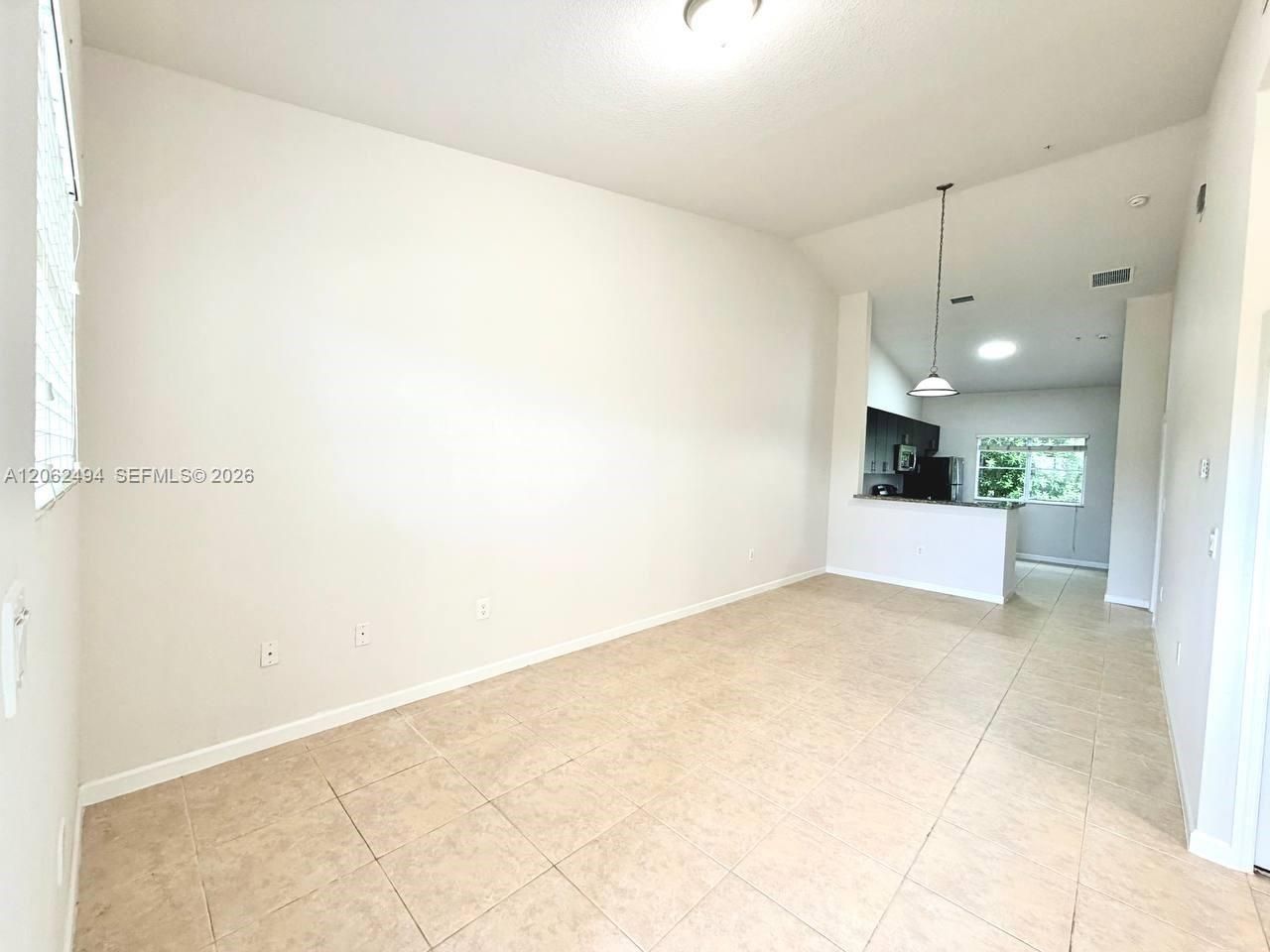 3431 W 80th St, Unit 202, Hialeah, FL 33018 Photo