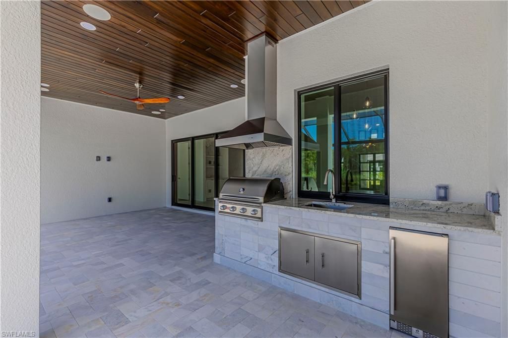 18433 Royal Hammock Blvd, Naples, FL 34114 Photo