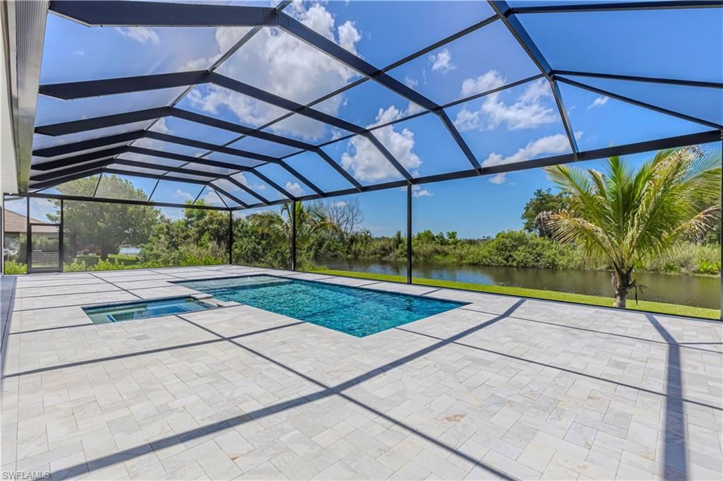 18433 Royal Hammock Blvd, Naples, FL 34114 Photo