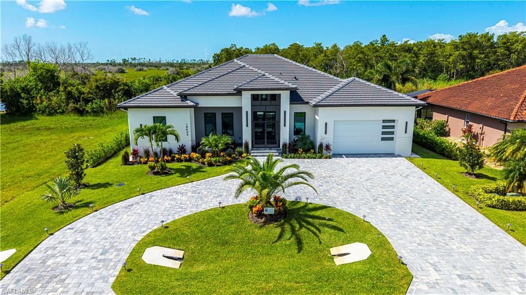 18433 Royal Hammock Blvd, Naples, FL 34114 Photo