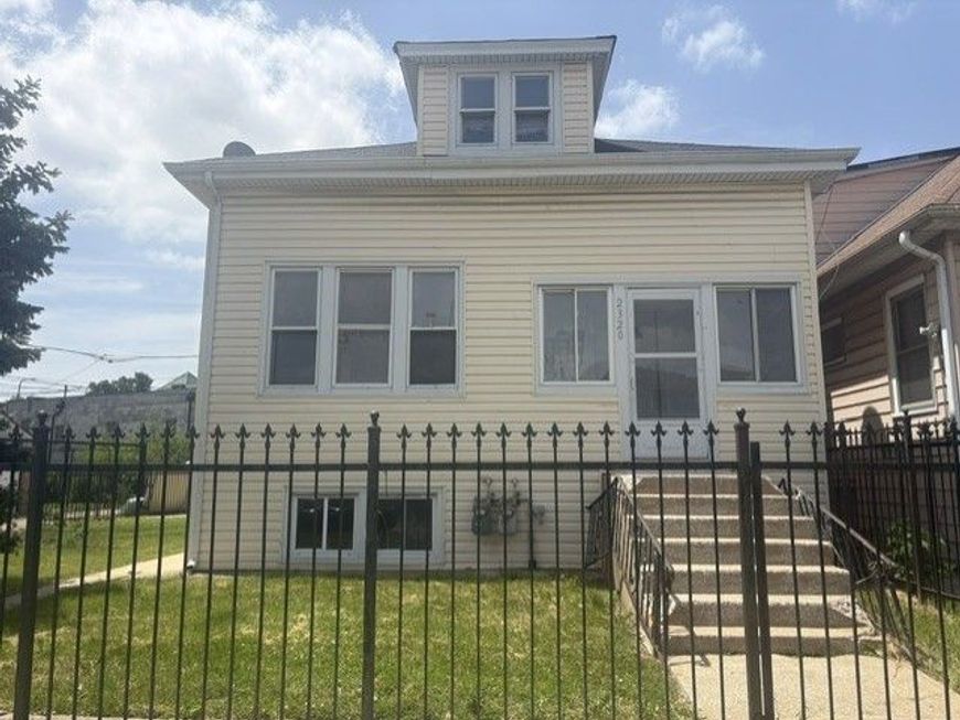 Main Photo