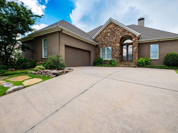 25 Mossy Rock Cove, Little Rock, AR 72211