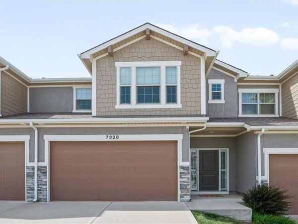 7328 Aaron Street, Parkville, MO 64152