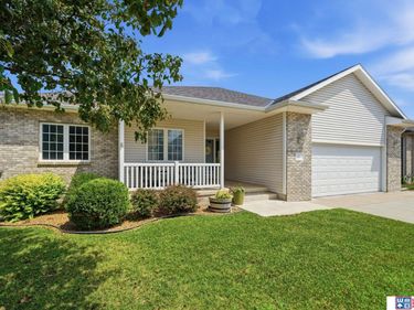 2200 Manitou Drive, Lincoln, NE 68521