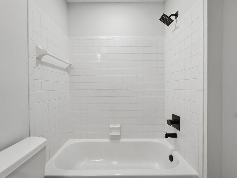 5642 Villa Gates Drive, Hilliard, OH 43026 Photo 34