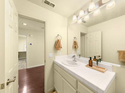 106 Gisler Ct, Folsom, CA 95630 Photo