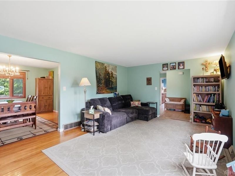 4486 Pinecroft Drive, Green Township, OH 45211 Photo 6