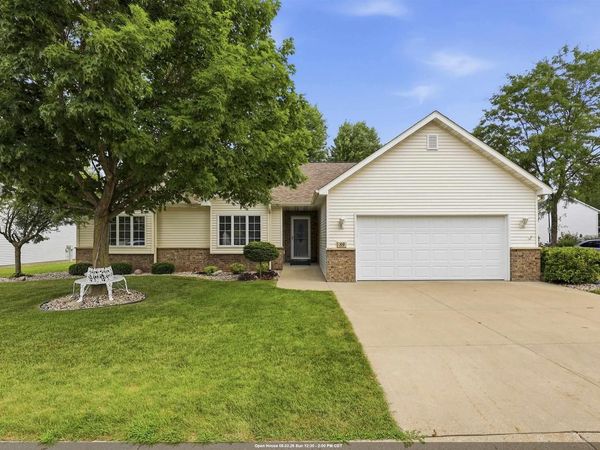 89 PENBROOK CIRCLE, Appleton, WI 54914