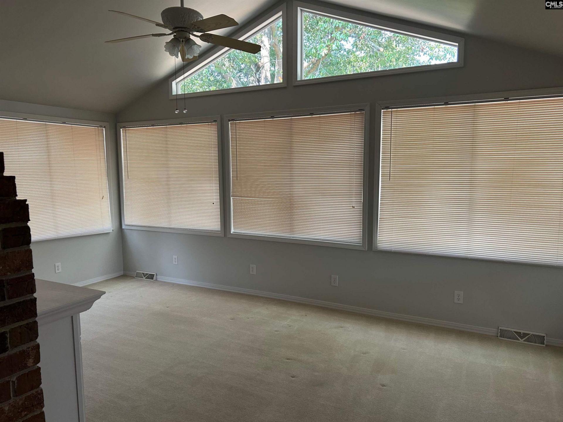 110 Shadowfield Circle  Photo 4