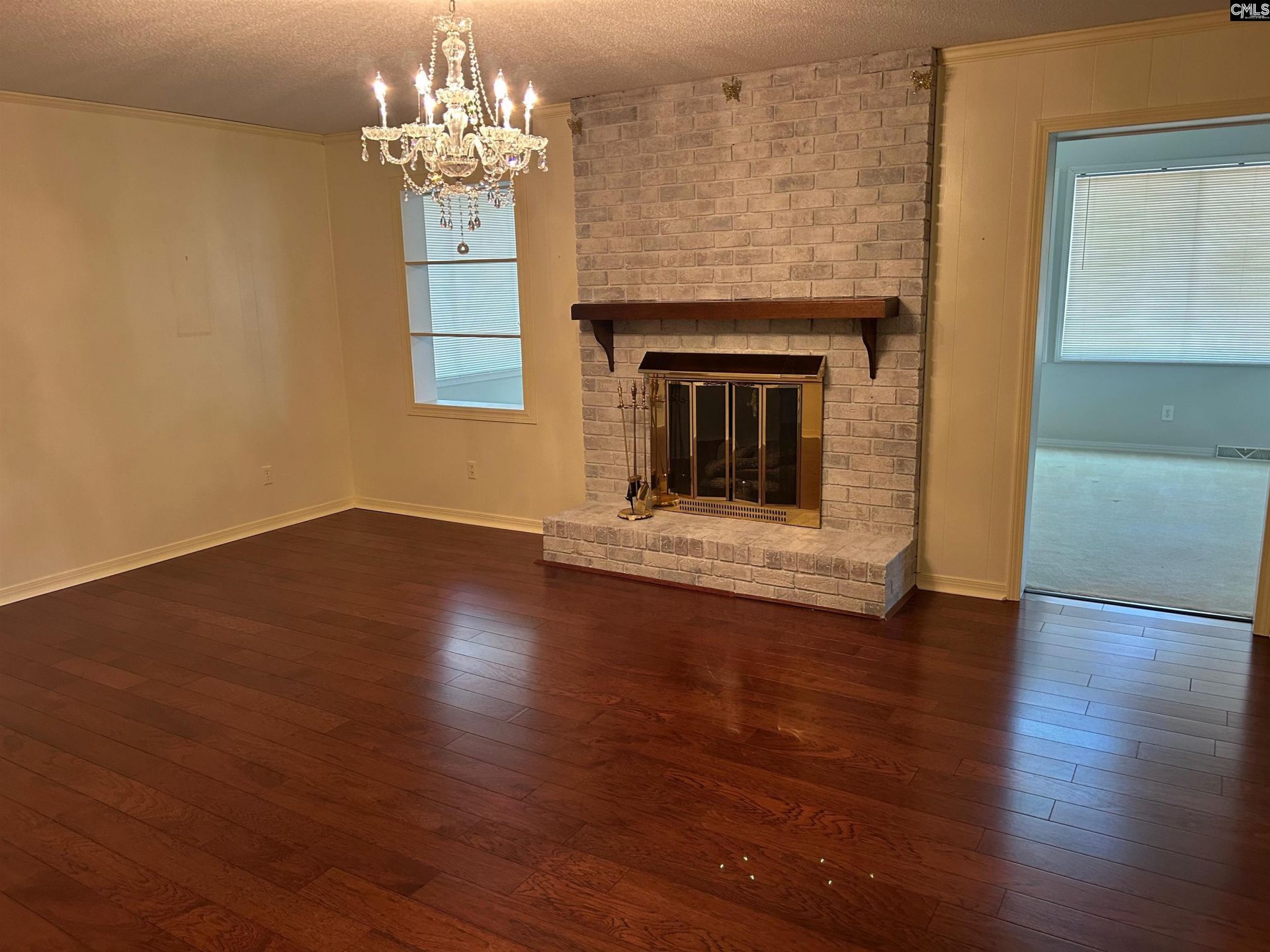 110 Shadowfield Circle  Photo 6