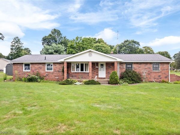 5059 Broadview Street NE, Louisville, OH 44641