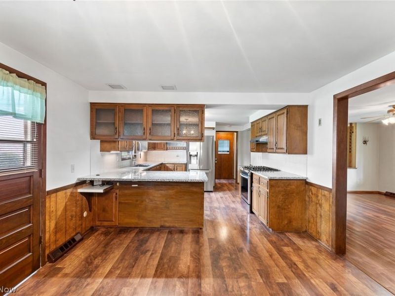 5059 Broadview Street NE, Louisville, OH 44641 Photo 11