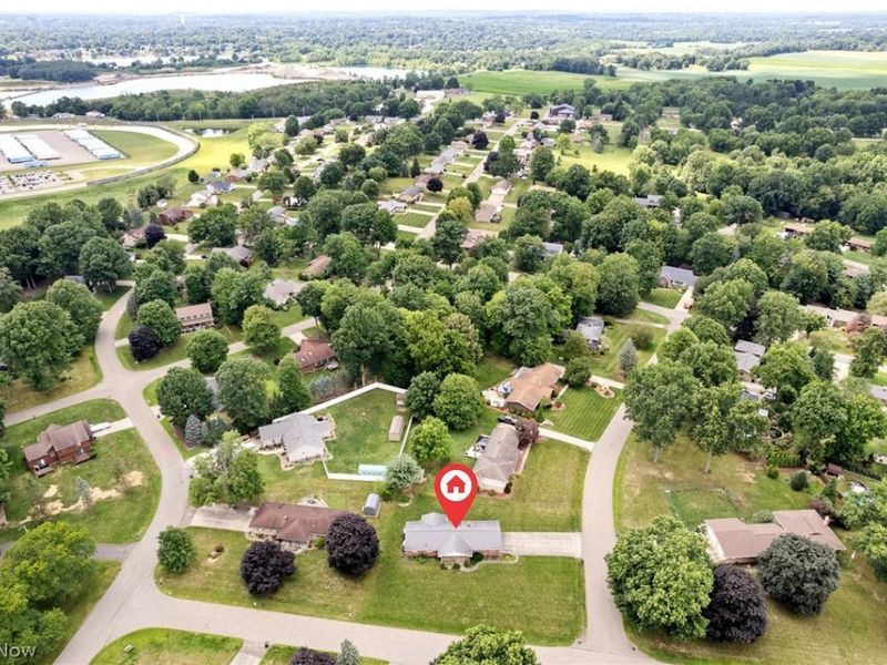 5059 Broadview Street NE, Louisville, OH 44641 Photo 4