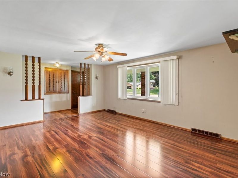 5059 Broadview Street NE, Louisville, OH 44641 Photo 8