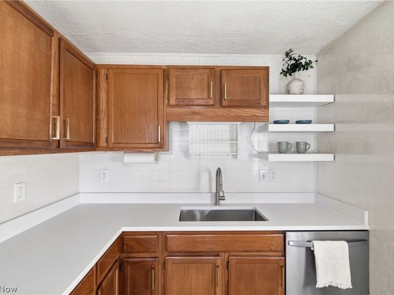 2536 Albrecht Avenue, Akron, OH 44312 Photo 12
