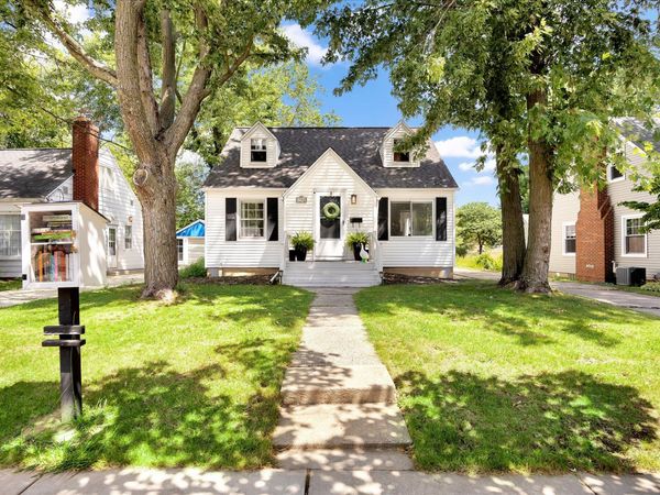 1900 Sylvan Avenue SE, Grand Rapids, MI 49506