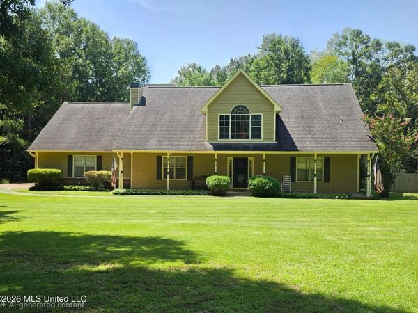 12985 PINE CREST DR, Olive Branch, MS 38654