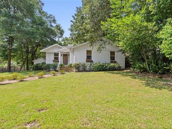 3751 Old Shell Road, Mobile, AL 36608