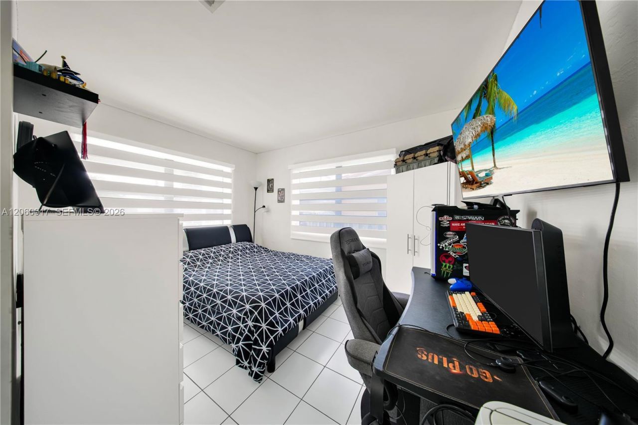333 NW 60th Ave, Miami, FL 33126 Photo