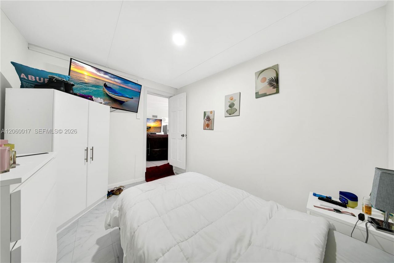 333 NW 60th Ave, Miami, FL 33126 Photo