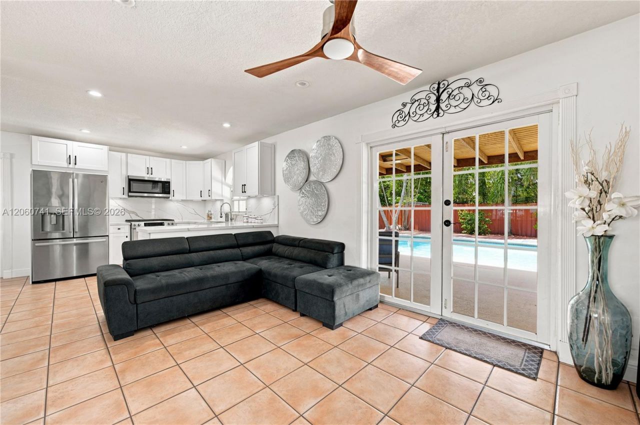11831 SW 31st St , Miami, FL 33175 Photo